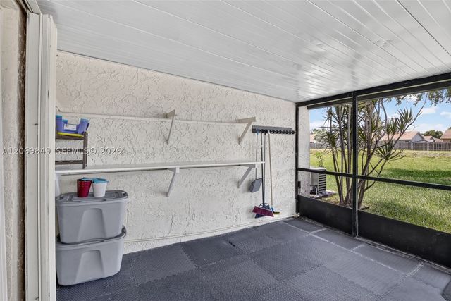10725 NW 30th Pl 4, Sunrise, FL 33322