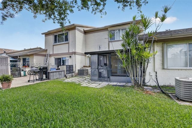 10725 NW 30th Pl 4, Sunrise, FL 33322