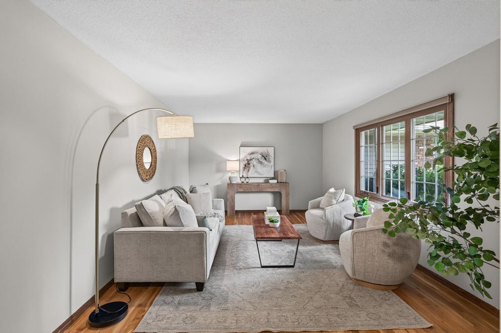 13769 Fairlawn Avenue, Apple Valley, MN 55124 — photo 2