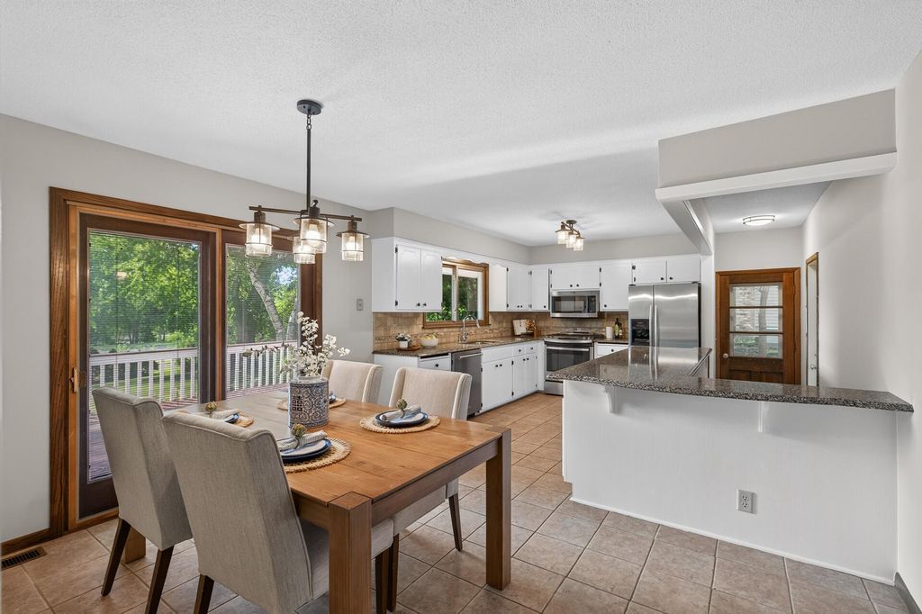 13769 Fairlawn Avenue, Apple Valley, MN 55124 — photo 3