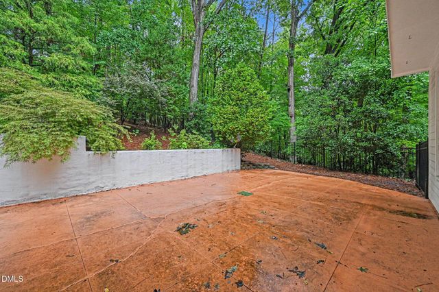 101 Collinson Drive, Chapel Hill, NC 27514