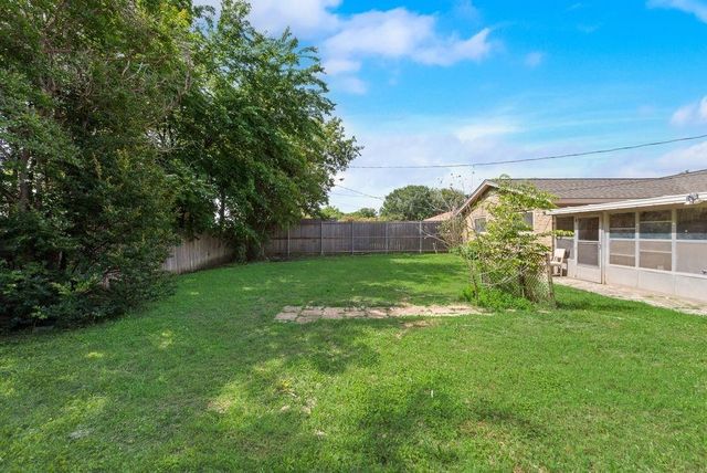 6536 Wakefield Road, North Richland Hills, TX 76182