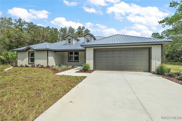 12052 W Wildflower Street, Crystal River, FL 34428