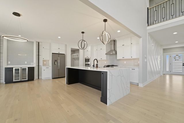 9343 Iris Drive, St. John, IN 46373