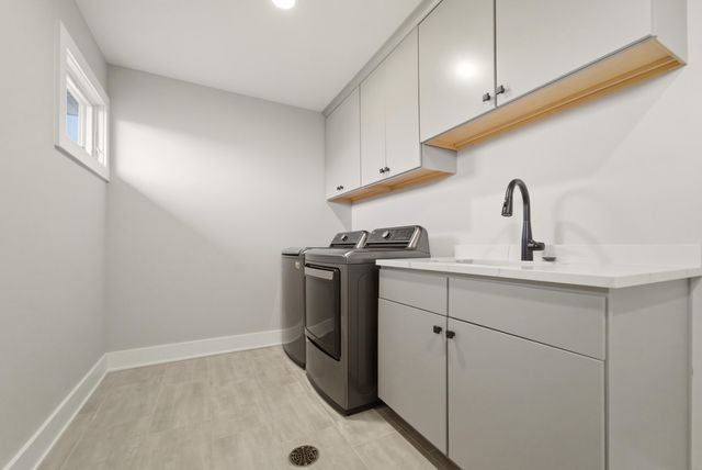 9343 Iris Drive, St. John, IN 46373