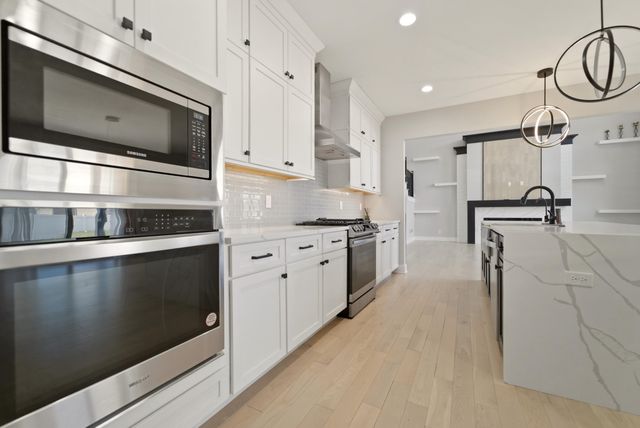 9343 Iris Drive, St. John, IN 46373