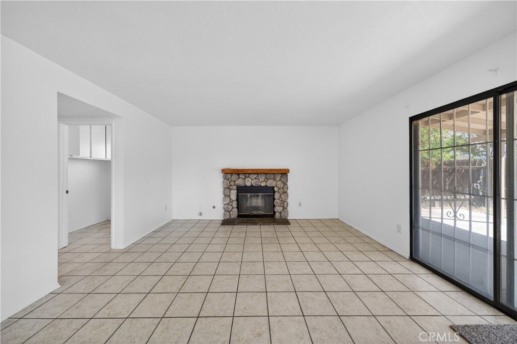 Image 15 of property listing at 580 Wimbledon, San Jacinto, CA 92583