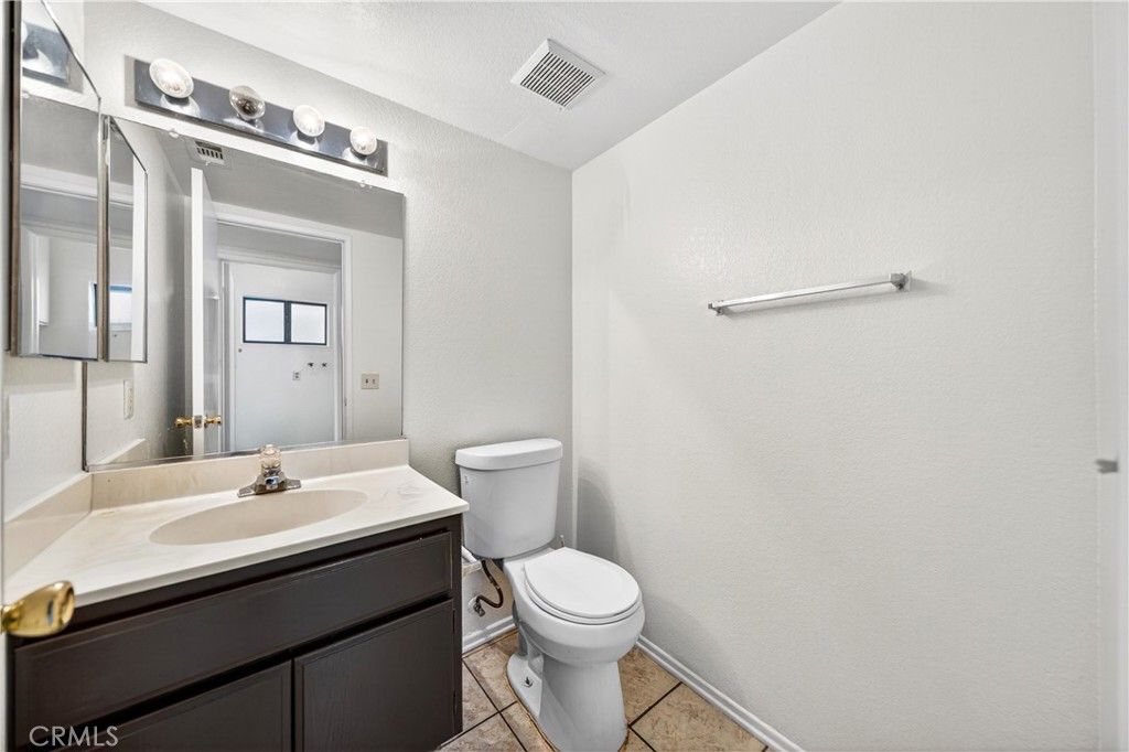 Image 18 of property listing at 580 Wimbledon, San Jacinto, CA 92583