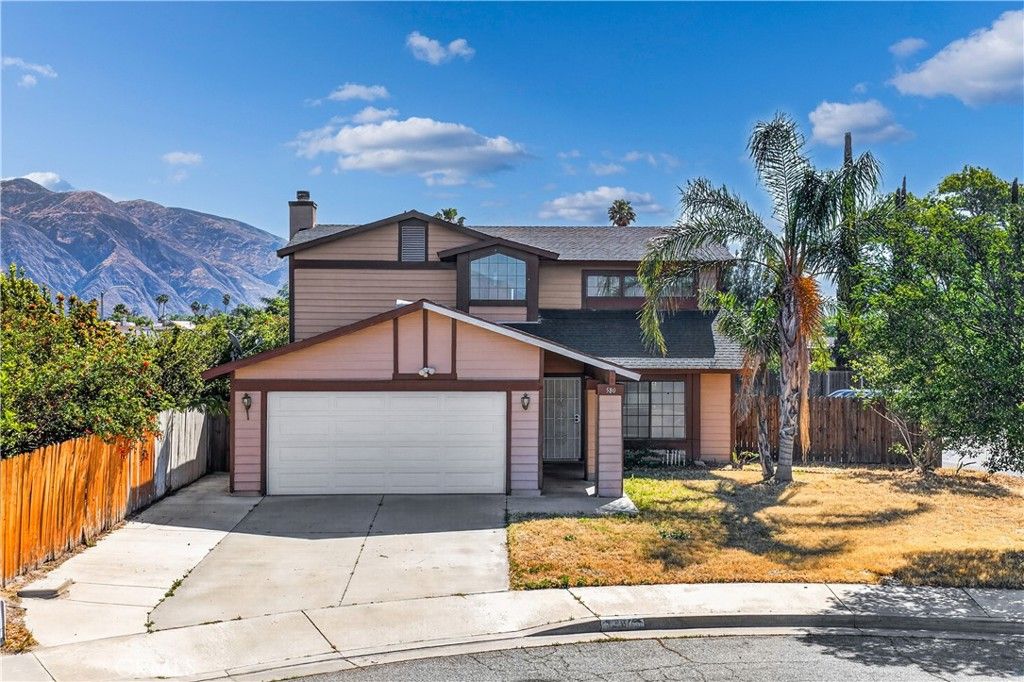 Image 2 of property listing at 580 Wimbledon, San Jacinto, CA 92583