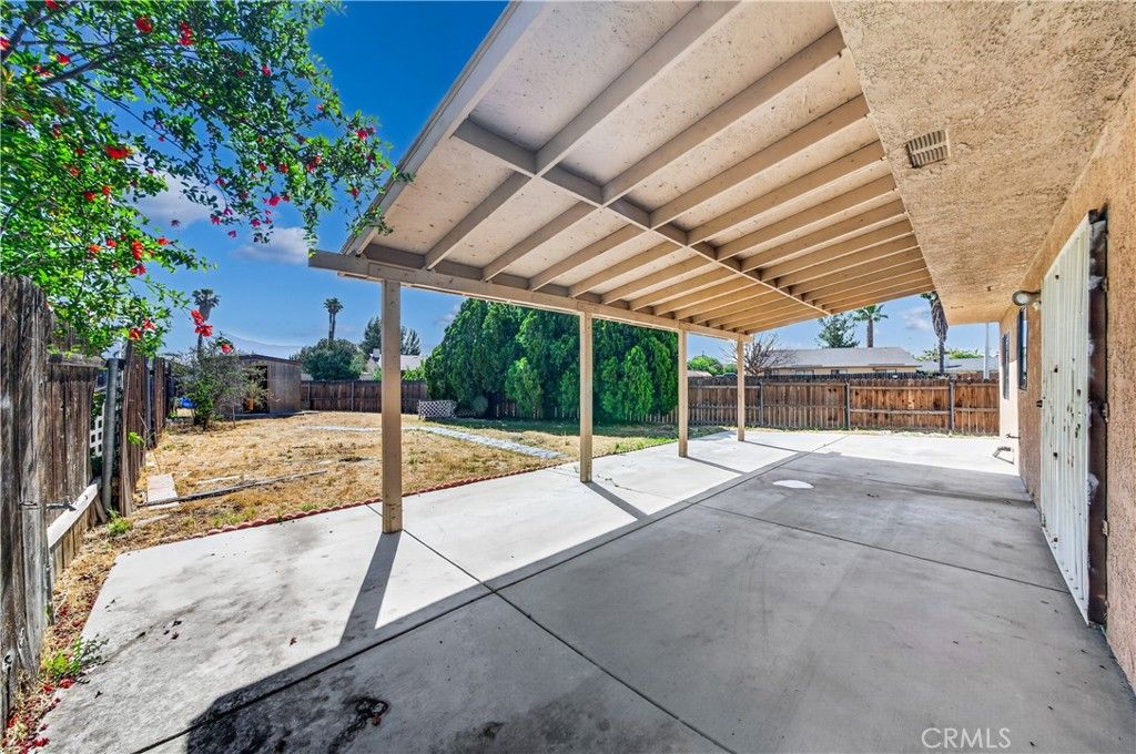 Image 32 of property listing at 580 Wimbledon, San Jacinto, CA 92583