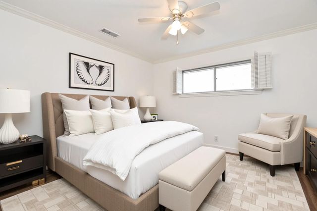 7506 Creekwood Drive, Houston, TX 77063