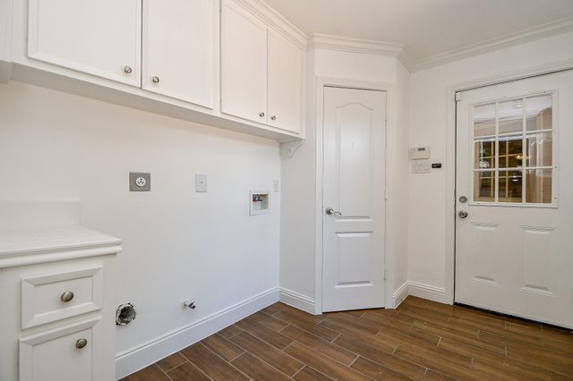 7506 Creekwood Drive, Houston, TX 77063