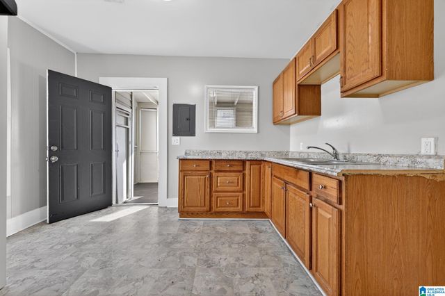 8029 3RD AVENUE S, Birmingham, AL 35206