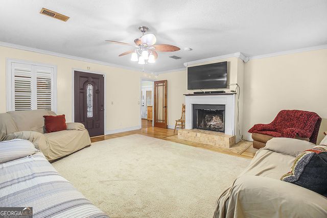 1046 Live Oak Drive, Hinesville, GA 31313