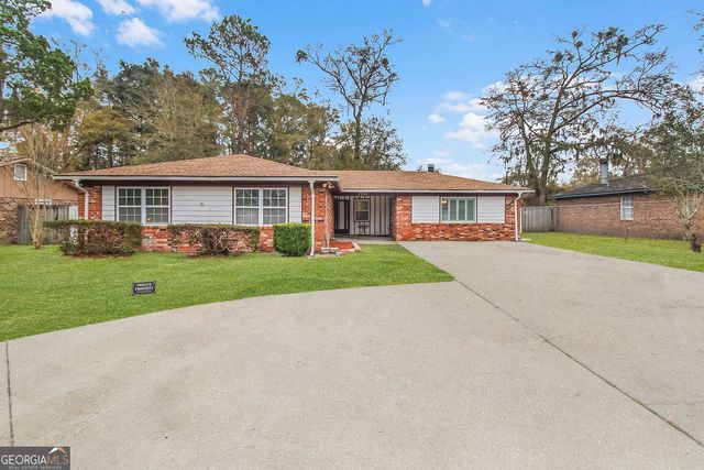 1046 Live Oak Drive, Hinesville, GA 31313