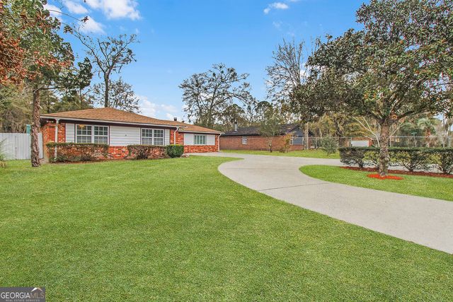 1046 Live Oak Drive, Hinesville, GA 31313