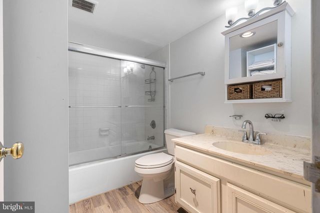 4601 N Park Ave Apt 702, Chevy Chase, MD 20815