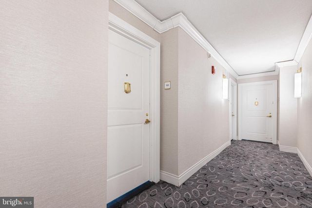 4601 N Park Ave Apt 702, Chevy Chase, MD 20815