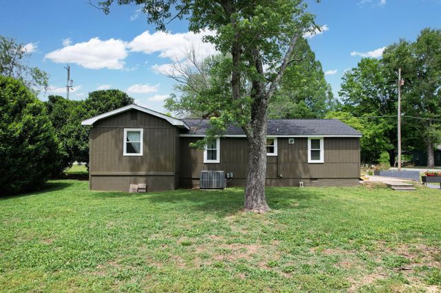 811 Tennal Street, Athens, TN 37303