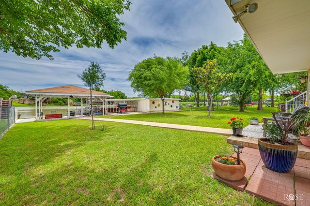 2528 Sleepy Hollow Road, San Angelo, TX 76904