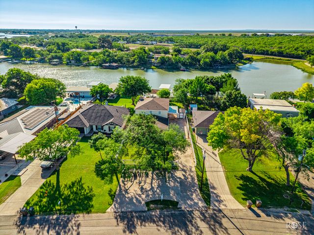 2528 Sleepy Hollow Road, San Angelo, TX 76904