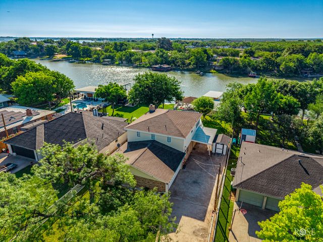 2528 Sleepy Hollow Road, San Angelo, TX 76904