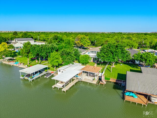 2528 Sleepy Hollow Road, San Angelo, TX 76904