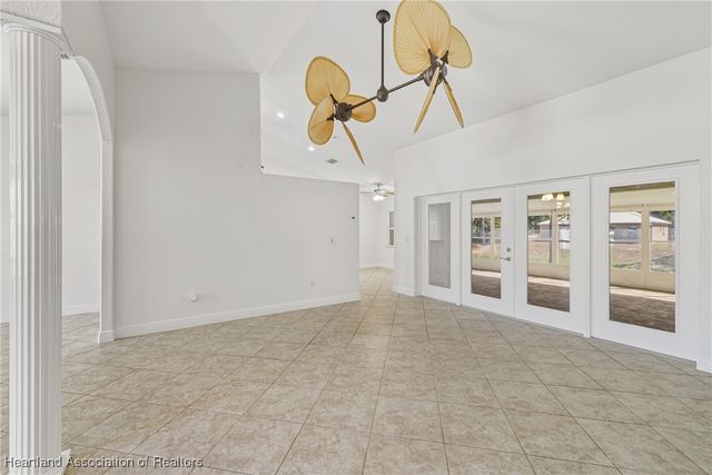 375 Parker Street NE, Lake Placid, FL 33852