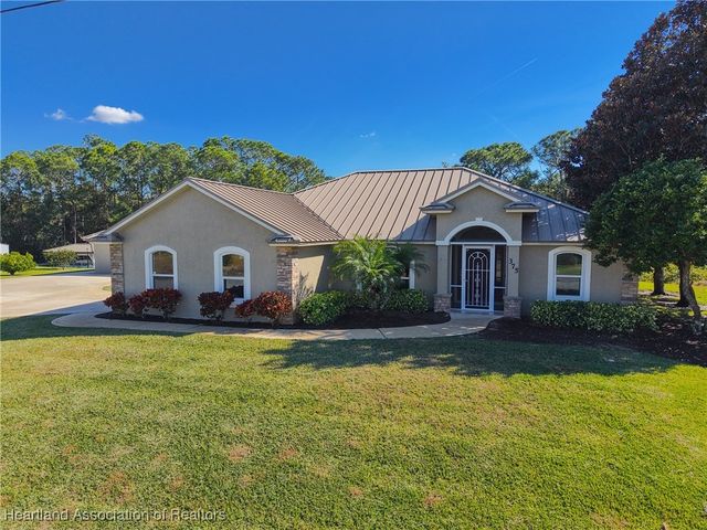 375 Parker Street NE, Lake Placid, FL 33852