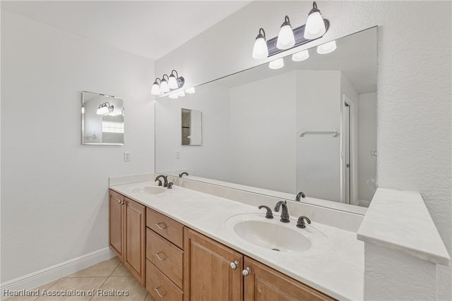 375 Parker Street NE, Lake Placid, FL 33852