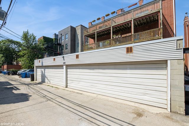 2529 N Halsted Street 1S, Chicago, IL 60614