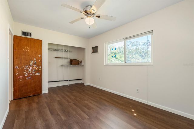 10570 127TH AVENUE, Largo, FL 33773