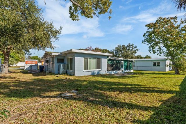 10570 127TH AVENUE, Largo, FL 33773