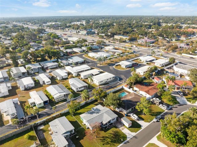 10570 127TH AVENUE, Largo, FL 33773