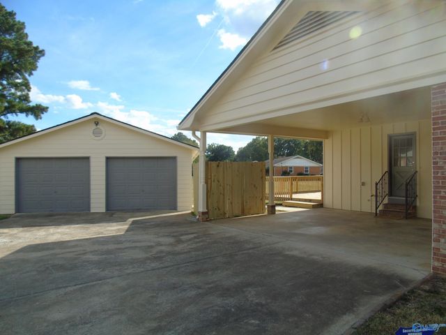816 Mira Vista Drive SE, Huntsville, AL 35802