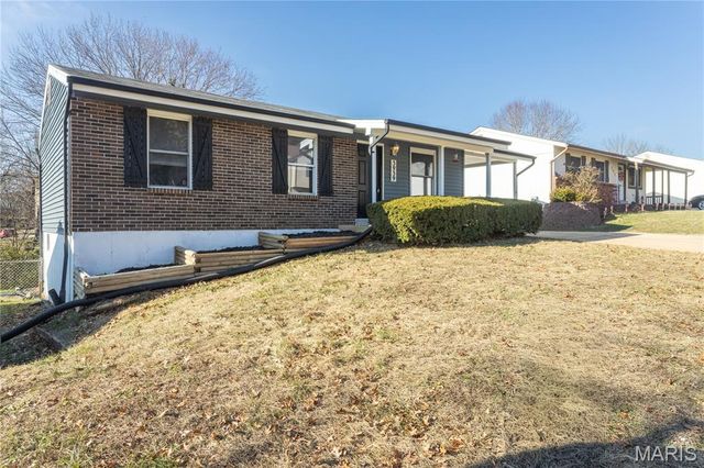 3939 Hawthorn Drive, Imperial, MO 63052