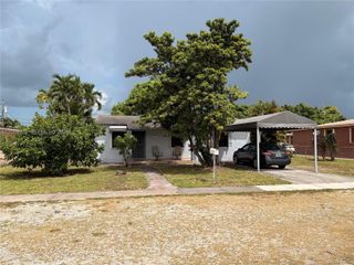 671 E 39th Street, Hialeah, FL 33013