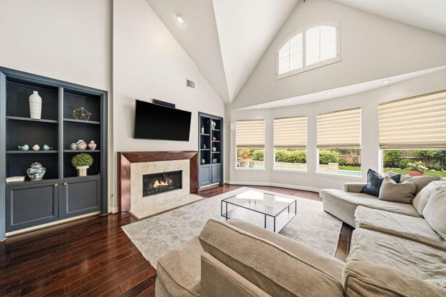 8507 Forest Lane, Sugar Land, TX 77479