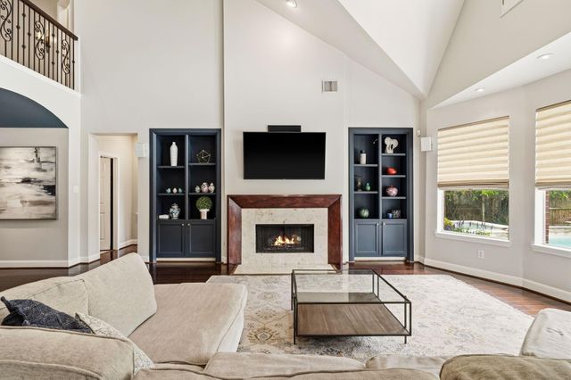 8507 Forest Lane, Sugar Land, TX 77479