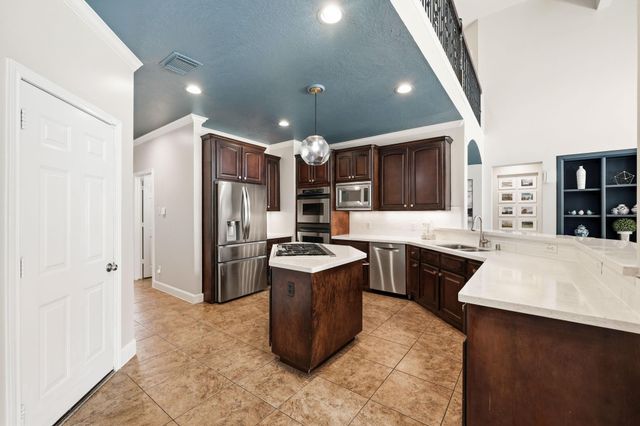 8507 Forest Lane, Sugar Land, TX 77479