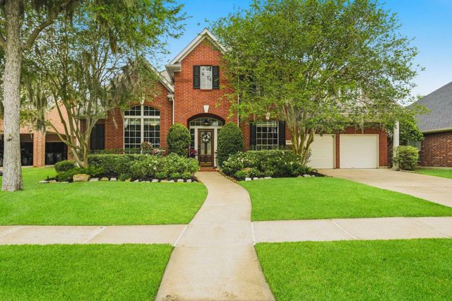 8507 Forest Lane, Sugar Land, TX 77479