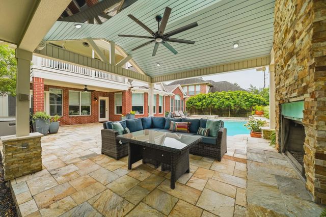 8507 Forest Lane, Sugar Land, TX 77479