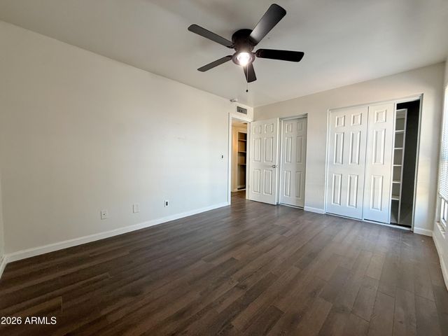 5220 W LYNWOOD Street, Phoenix, AZ 85043