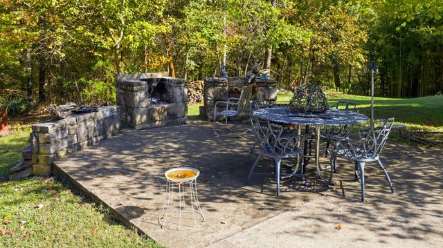 136 Looney Lane, Pontiac, MO 65729