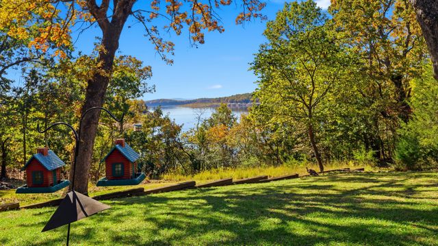 136 Looney Lane, Pontiac, MO 65729