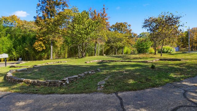 136 Looney Lane, Pontiac, MO 65729