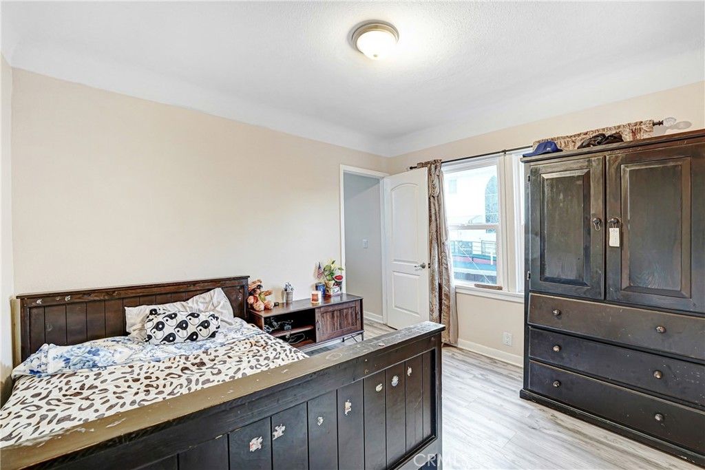 Image 21 of property listing at 1782 1782 w 36th pl, Los Angeles, CA 90018