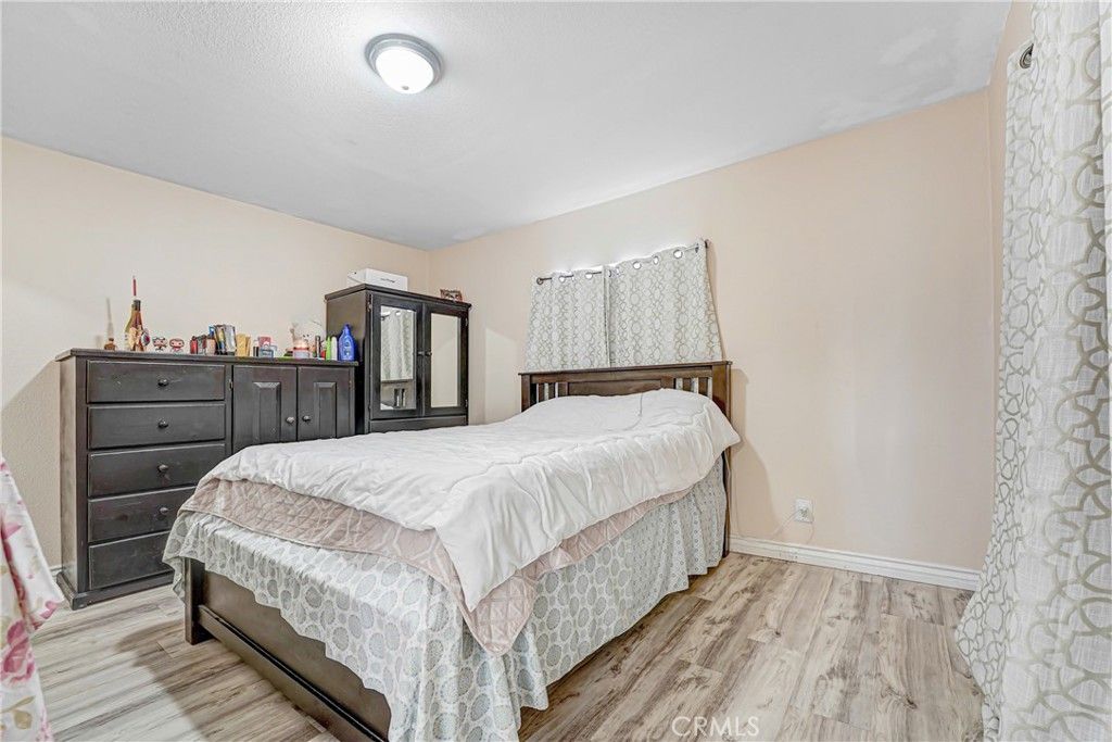 Image 24 of property listing at 1782 1782 w 36th pl, Los Angeles, CA 90018