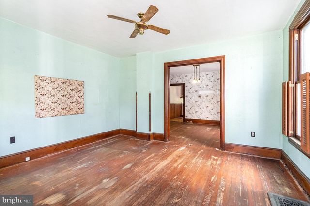 548 NELSON STREET, Chambersburg, PA 17201