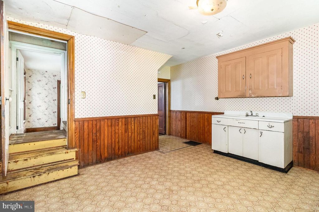548 NELSON STREET, Chambersburg, PA 17201